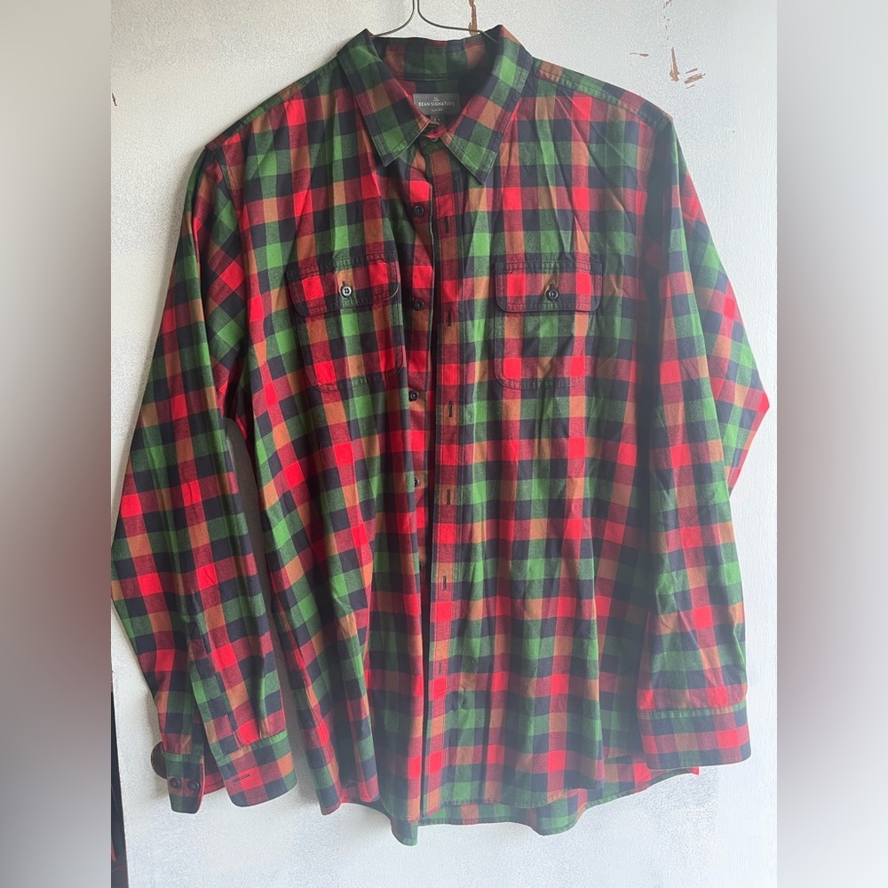 LL Bean Signature Red and Green Casual Button Down Shirt
